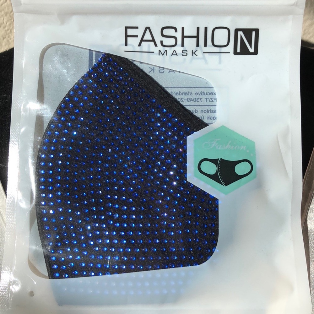 NIB Blue Crystal Rhinestone Reusable Face Mask - Picture 2 of 3